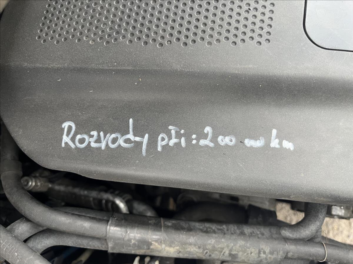 Volkswagen New Beetle Hatchback 1,6 l 74 kw