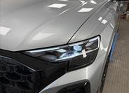 Audi Q8 38