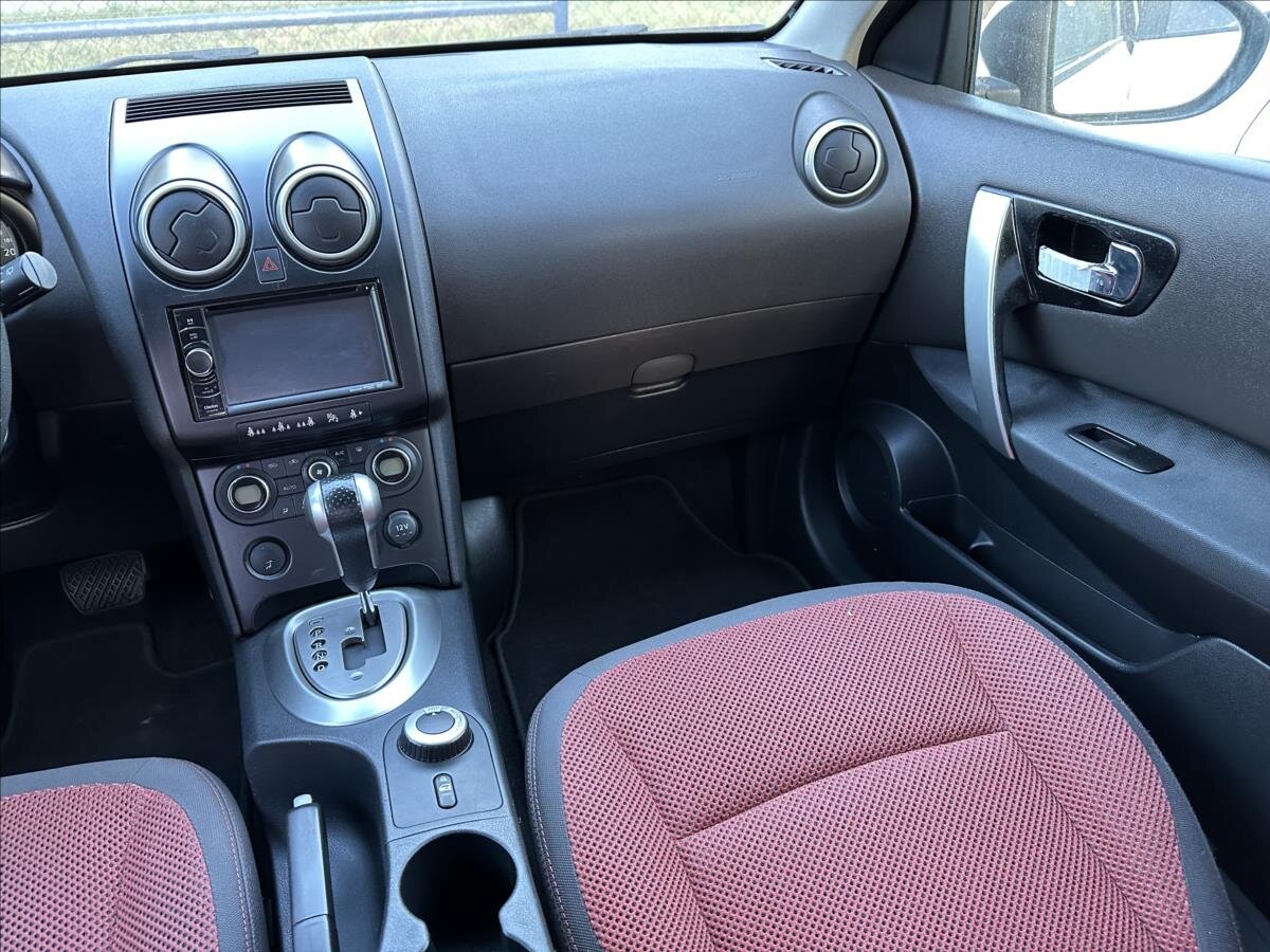 Nissan Qashqai SUV 2,0 l 110 kw