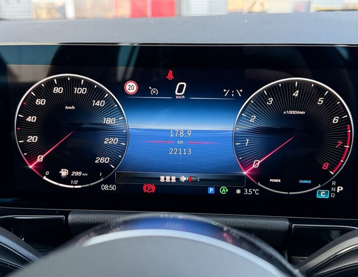 Mercedes-Benz GLA SUV / Terénní 2,0 l 140 kw