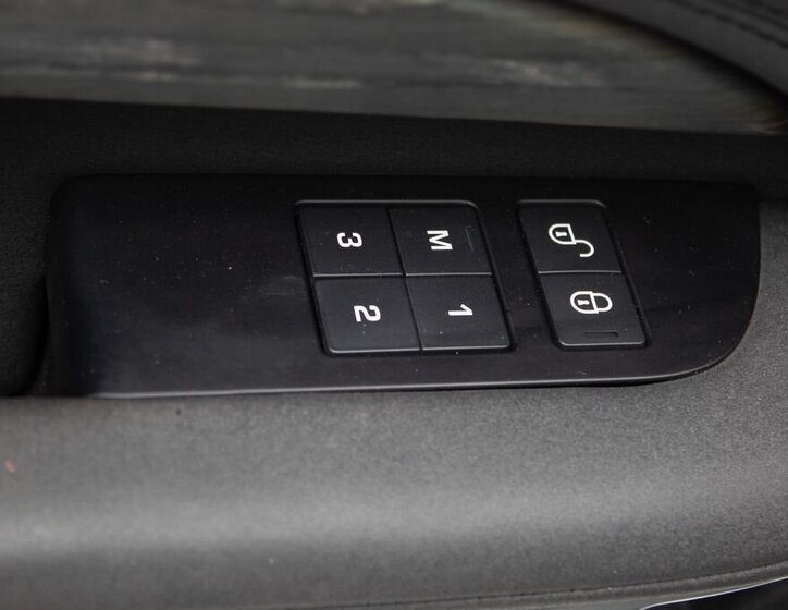 Land Rover Discovery SUV 3,0 l 190 kw