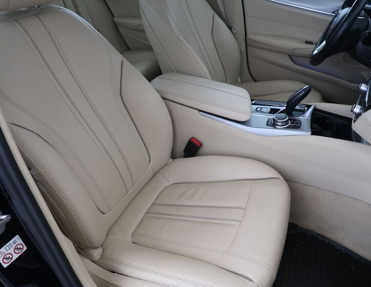 BMW Řada 5 Kombi 2,0 l 140 kw