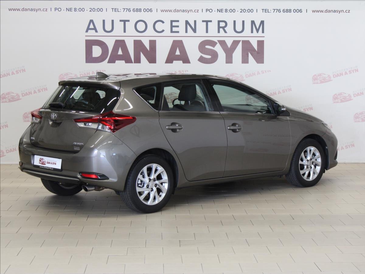 Toyota Auris Hatchback 1,2 l 85 kw
