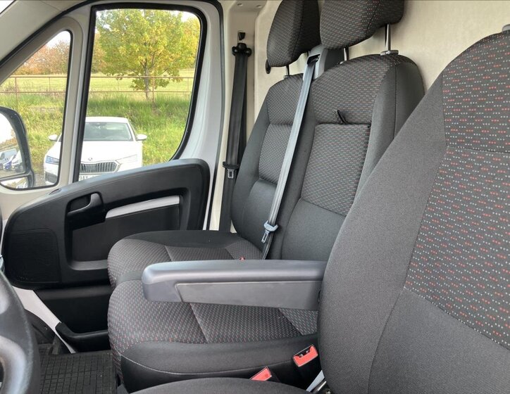 Peugeot Boxer Skříň 2,2 l 121 kw