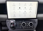 Land Rover Defender 18