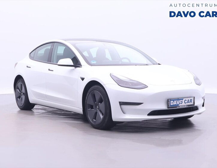 Tesla Model 3 Sedan 0,0 366 kw