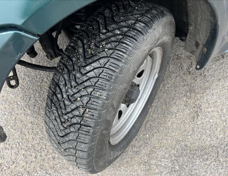 Suzuki Jimny SUV / Terénní 1,3 l 63 kw