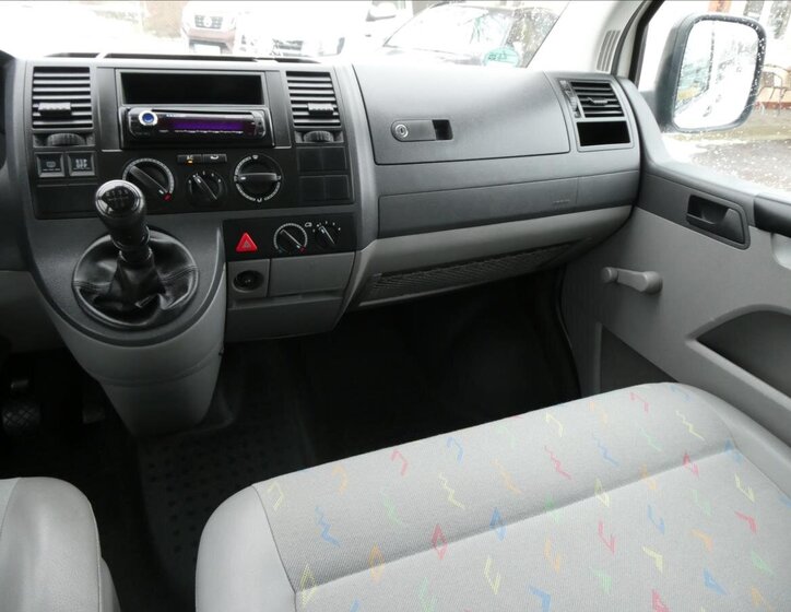 Volkswagen Transporter 25