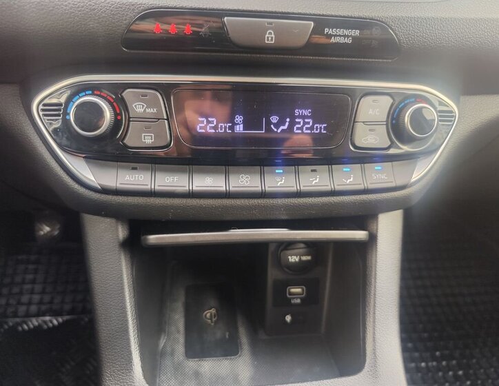 Hyundai i30 Liftback 1,5 l 117 kw