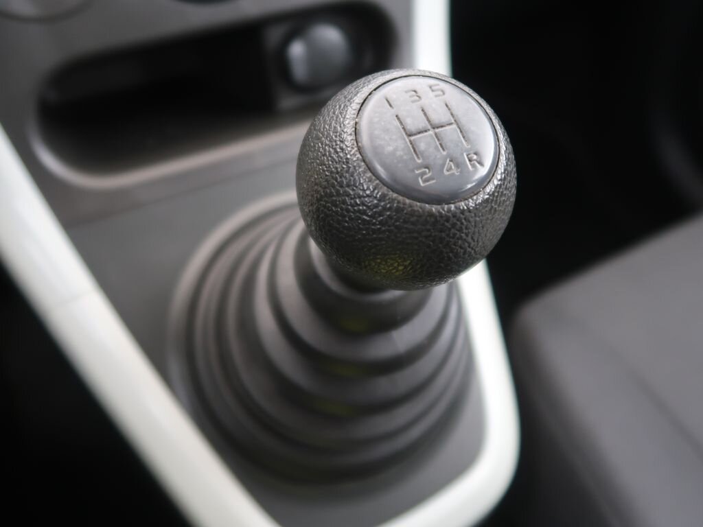 Suzuki Splash Hatchback 996,0 50 kw