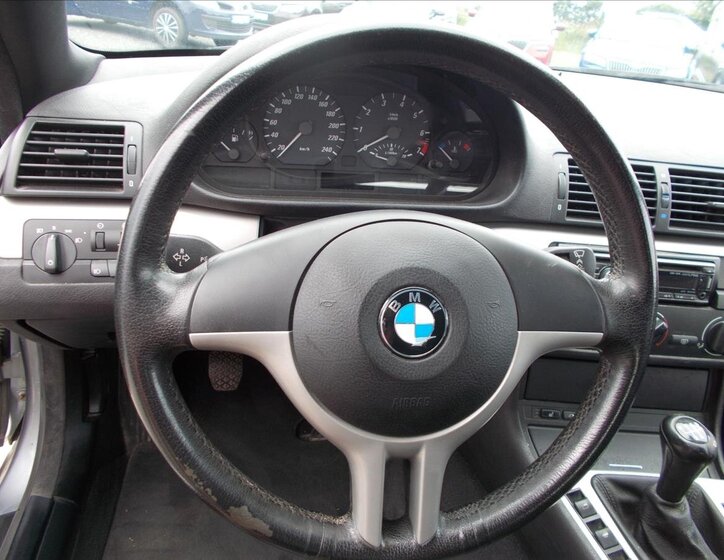 BMW Řada 3 Kabriolet 2,0 l 105 kw
