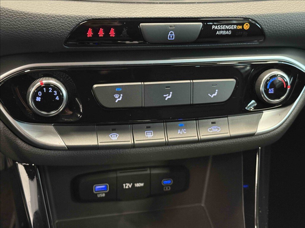 Hyundai i30 Kombi 998,0 73 kw