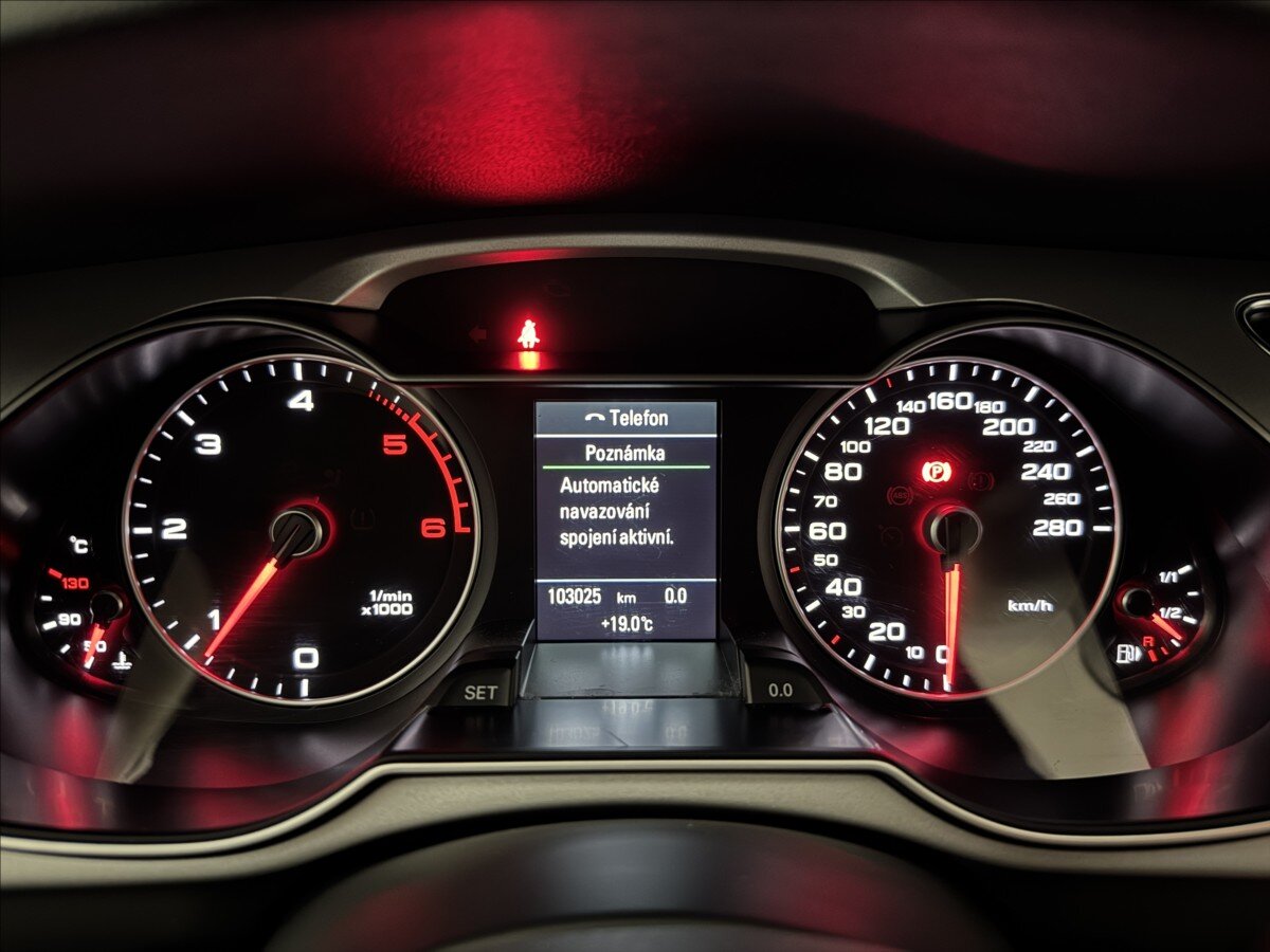 Audi A4 Kombi 2,0 l 110 kw