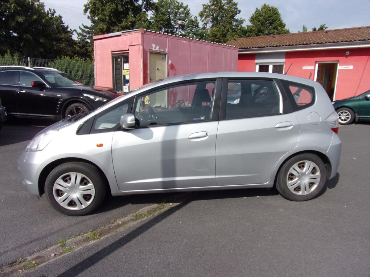 Honda Jazz Hatchback 1,2 l 66 kw