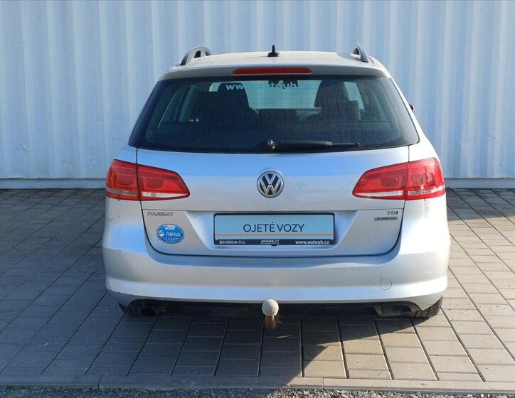 Volkswagen Passat Kombi 1,6 l 77 kw