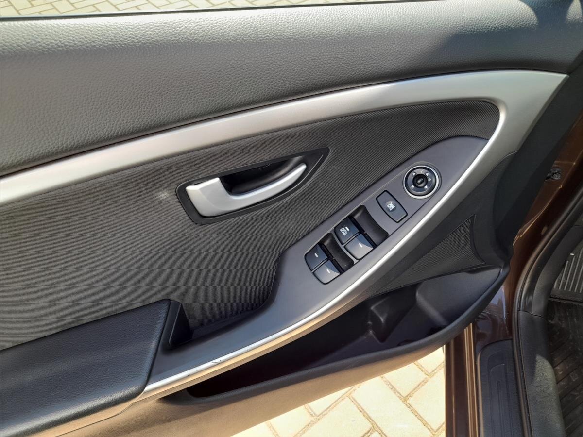 Hyundai i30 Kombi 1,6 l 88 kw