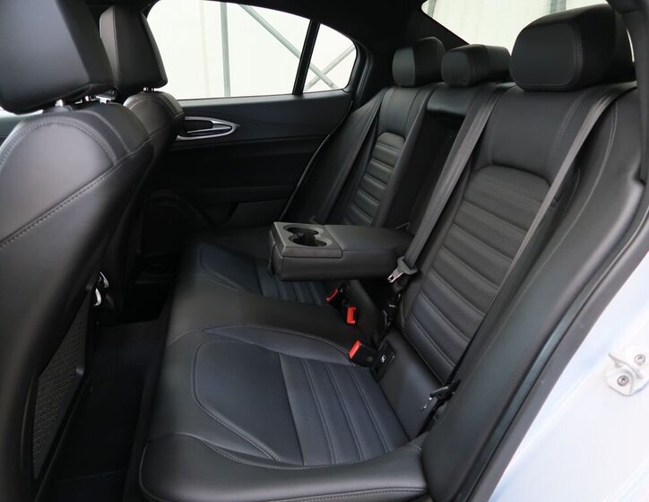 Alfa Romeo Giulia Sedan 2,0 l 206 kw
