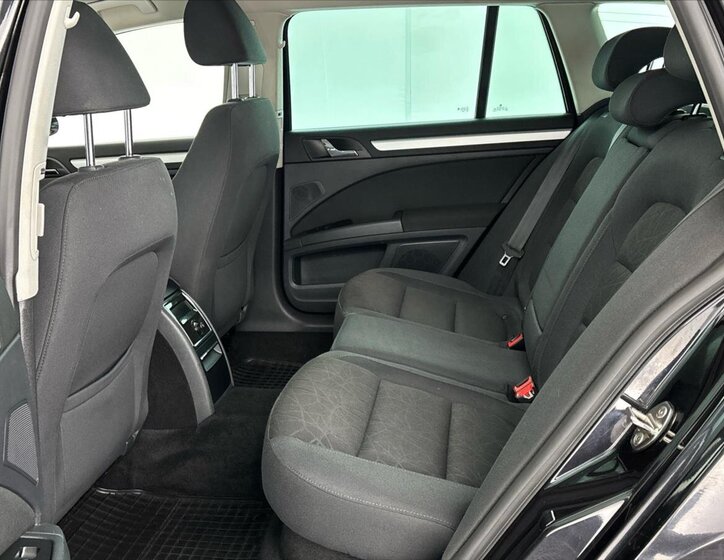 Škoda Superb Kombi 2,0 l 103 kw