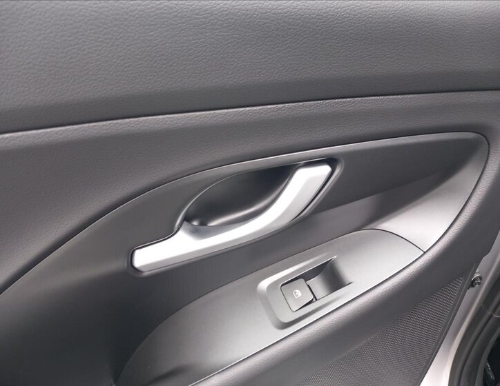 Hyundai i30 Hatchback 1,5 l 70 kw