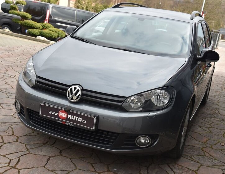 Volkswagen Golf Kombi 1,6 l 77 kw