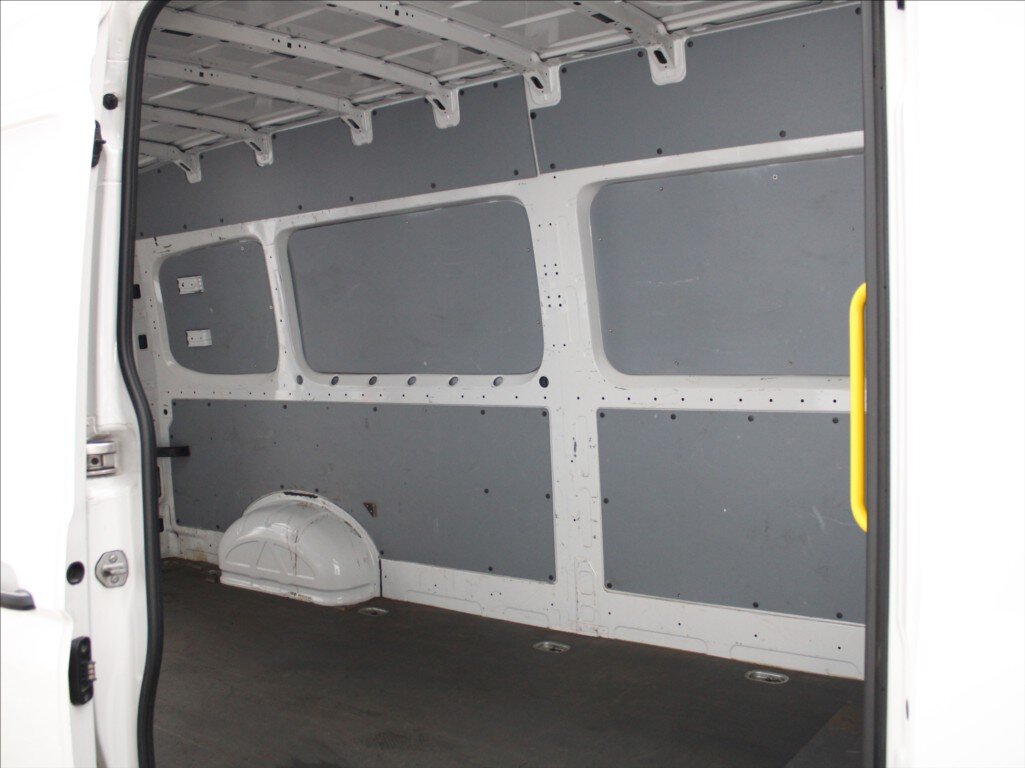 Volkswagen Crafter Skříň 2,0 l 103 kw