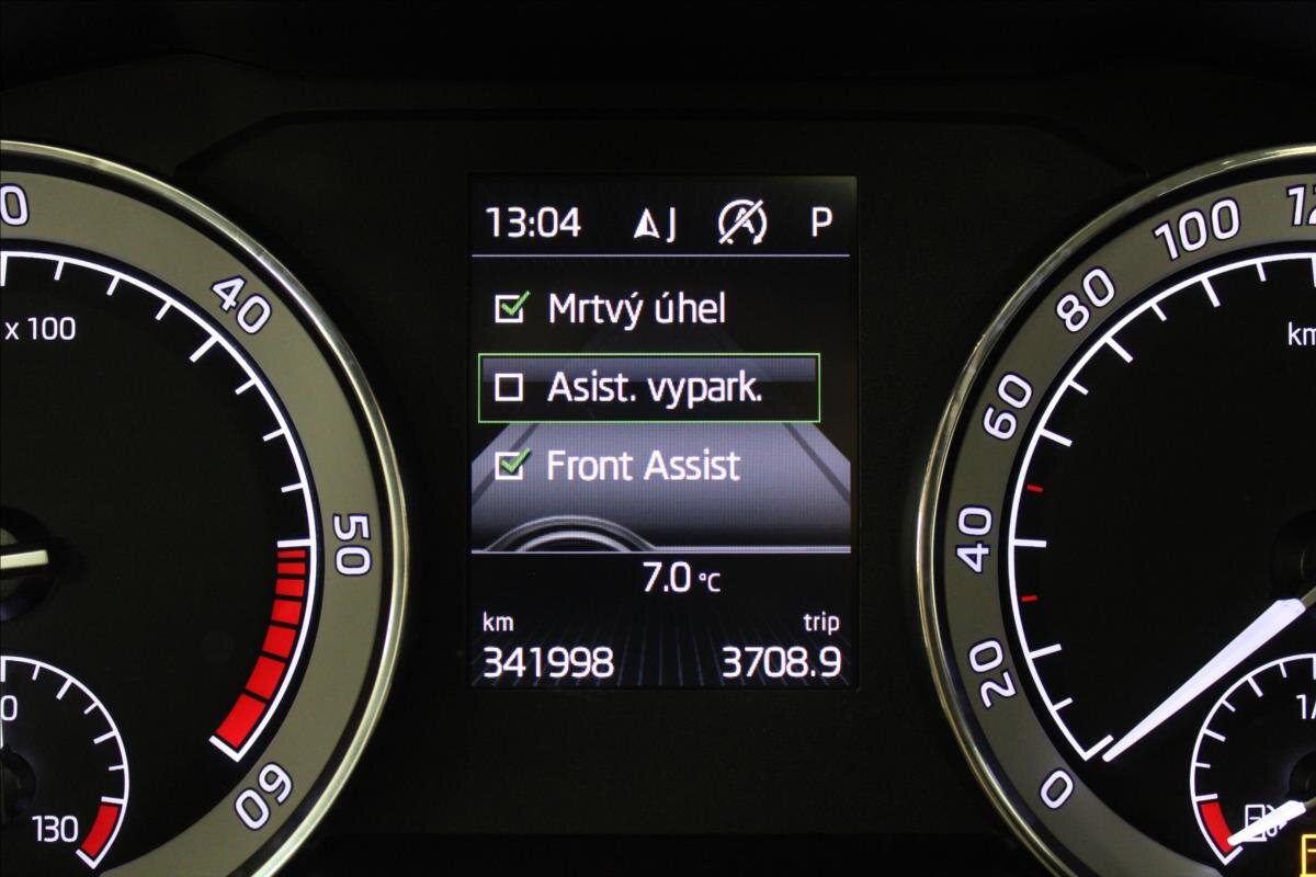 Škoda Superb Kombi 2,0 l 110 kw