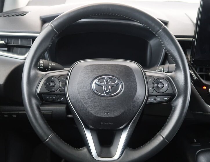 Toyota Corolla Sedan / Limuzína 1,8 l 72 kw