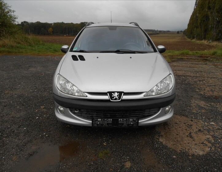 Peugeot 206 4