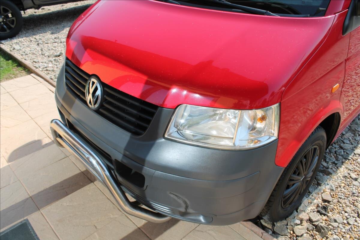 Volkswagen Transporter Kombi 2,5 l 96 kw