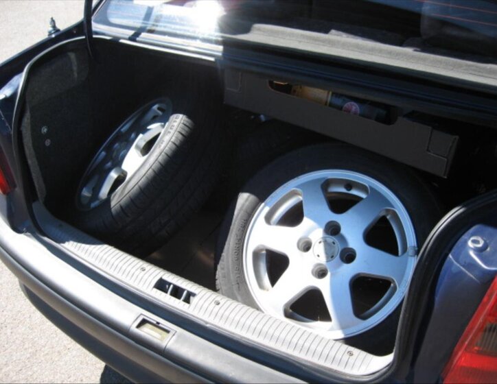 Opel Astra Sedan / Limuzína 1,4 l 44 kw