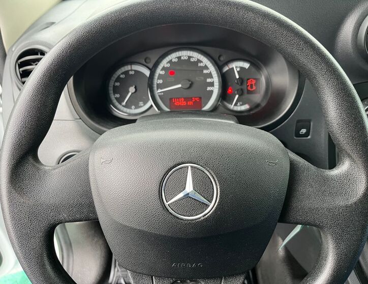 Mercedes-Benz Citan 8