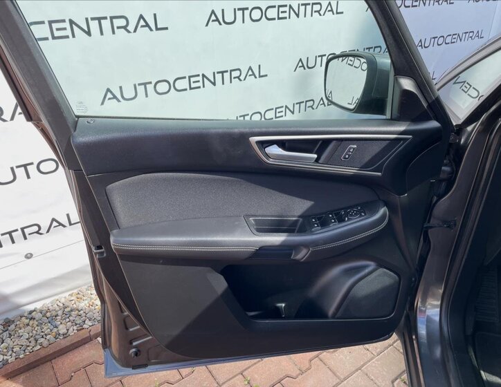 Ford S-MAX MPV 1,5 l 118 kw