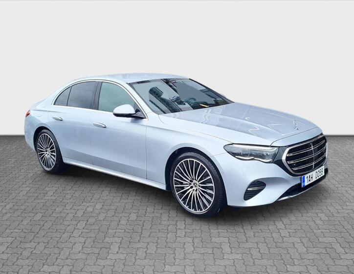 Mercedes-Benz Třídy E 7