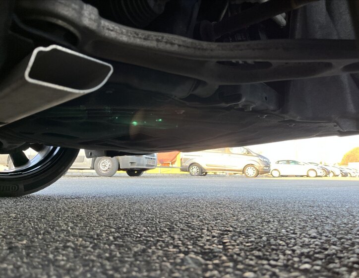 Ford Kuga SUV / Terénní 2,5 l 165 kw