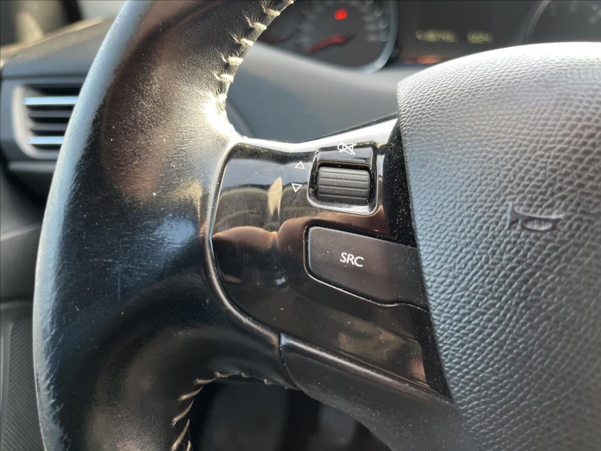 Peugeot 308 Kombi 1,5 l 96 kw