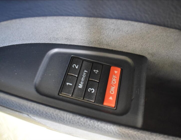 Audi S8 Sedan 4,2 l 265 kw