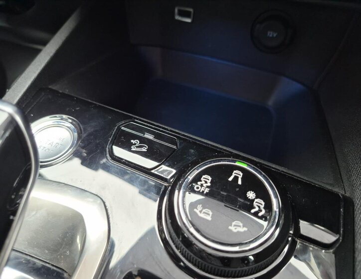 Peugeot 5008 MPV 1,6 l 133 kw