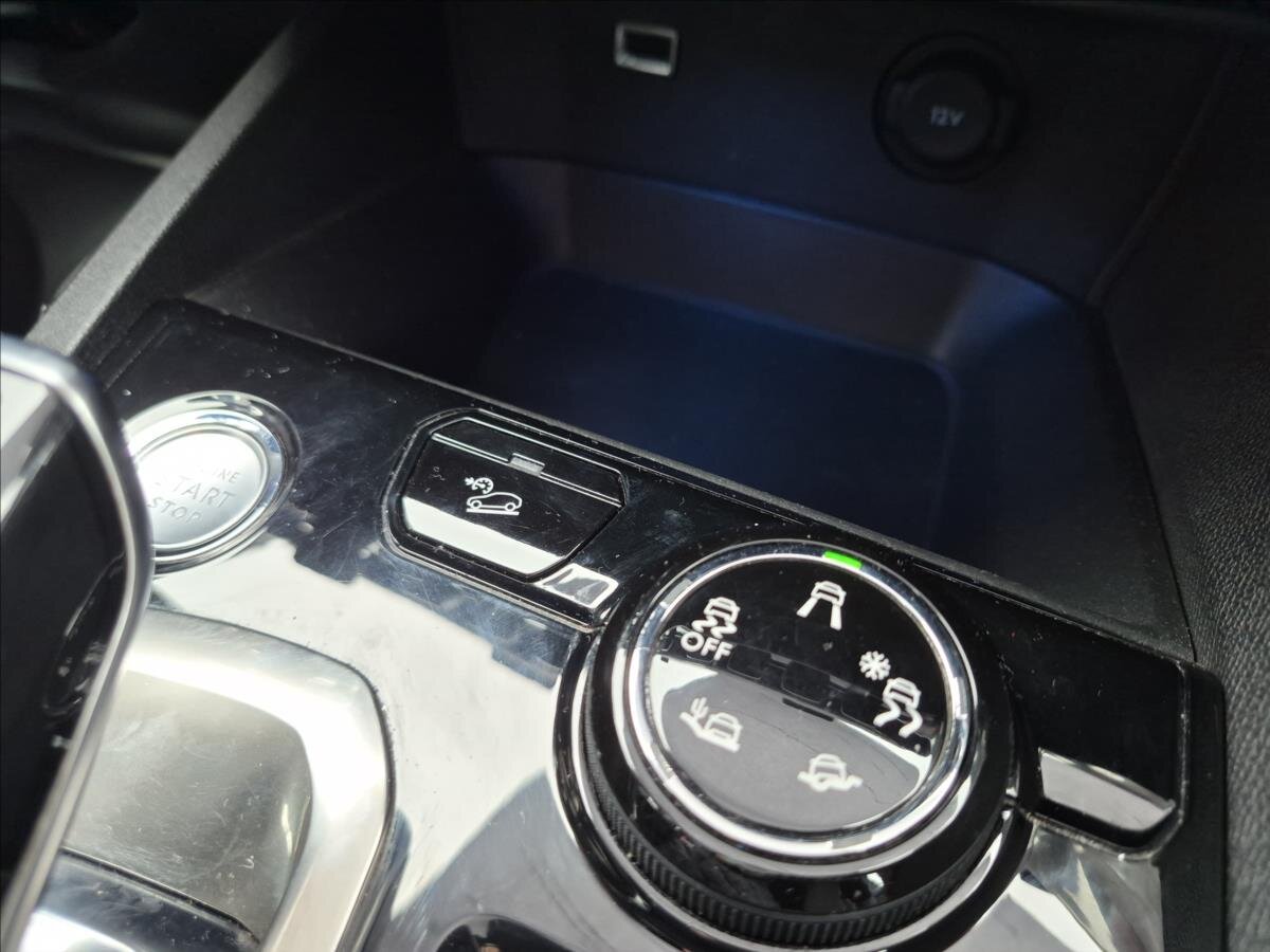 Peugeot 5008 MPV 1,6 l 133 kw