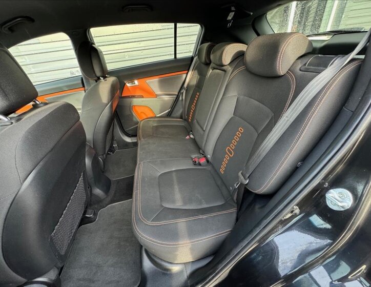 KIA Sportage SUV / Terénní 2,0 l 120 kw