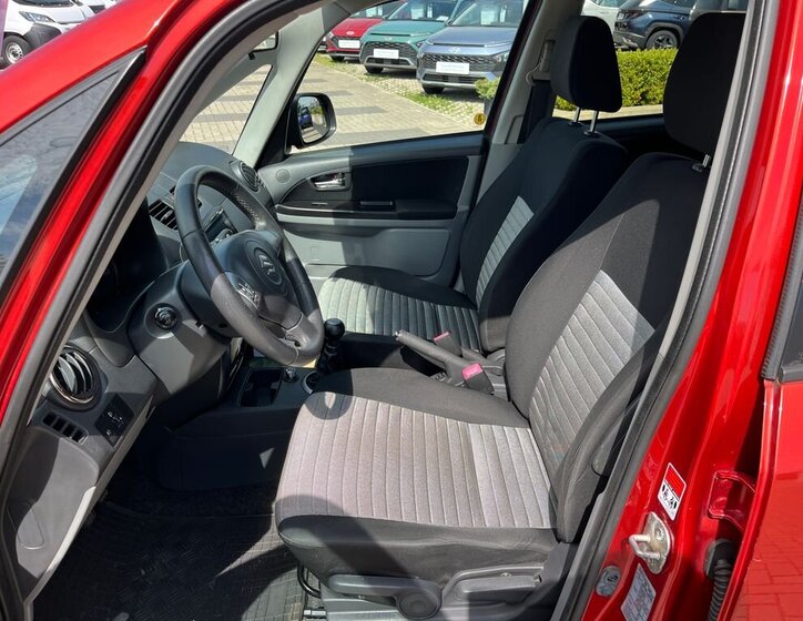 Suzuki SX4 SUV / Terénní 1,6 l 88 kw