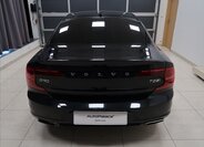 Volvo S90 Sedan / Limuzína 2,0 l 235 kw