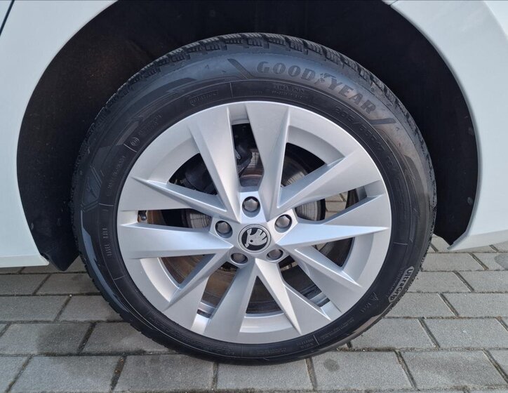 Škoda Octavia Liftback 2,0 l 85 kw