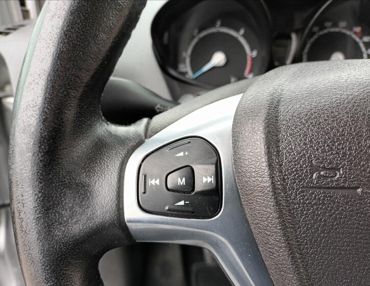 Ford Tourneo Courier MPV 1,5 l 55 kw