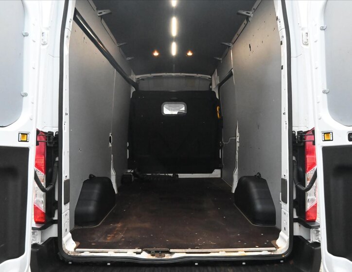 Ford Transit 10