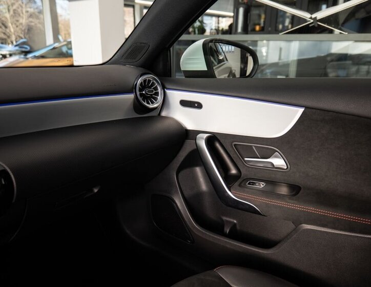 Mercedes-Benz Třídy A 16