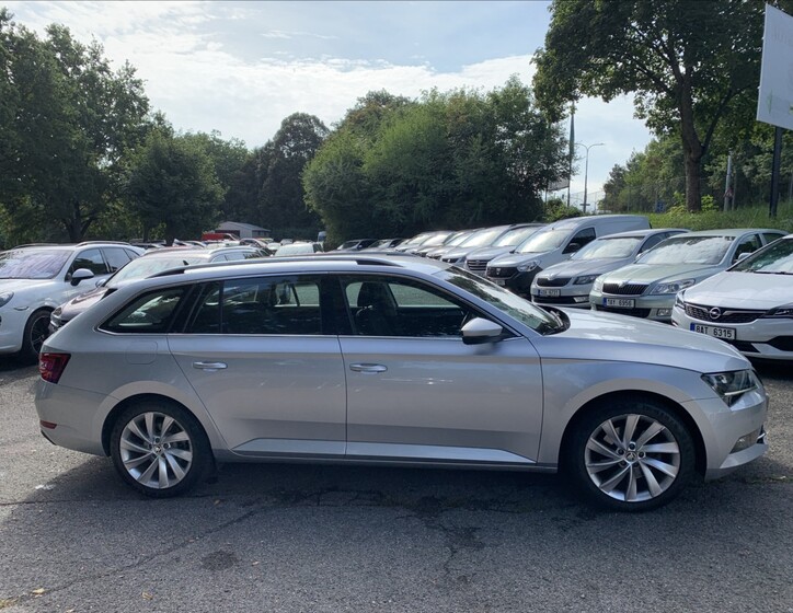Škoda Superb 4