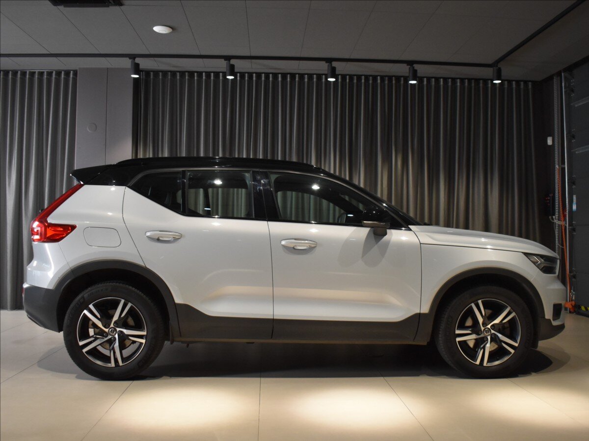 Volvo XC40 SUV 2,0 l 145 kw