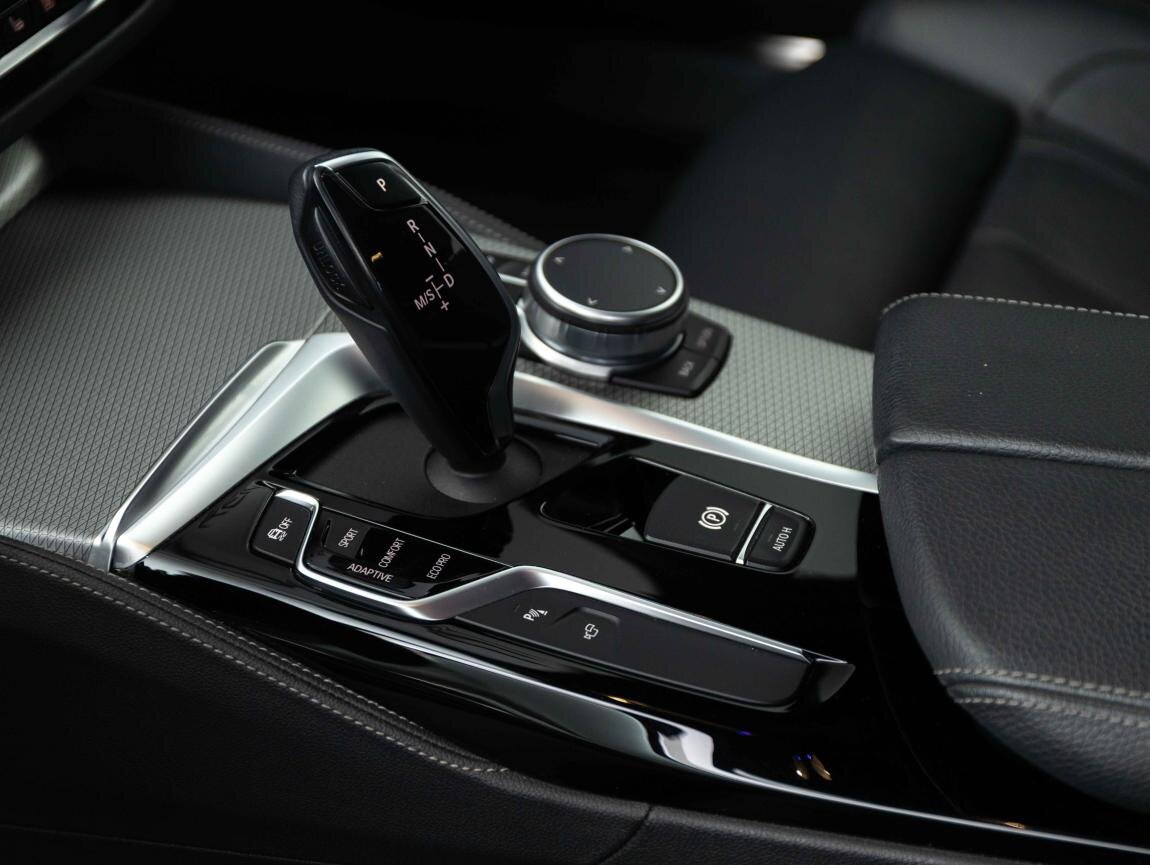 BMW Řada 5 Kombi 3,0 l 195 kw