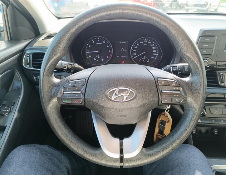 Hyundai i30 Kombi 1,4 l 73 kw