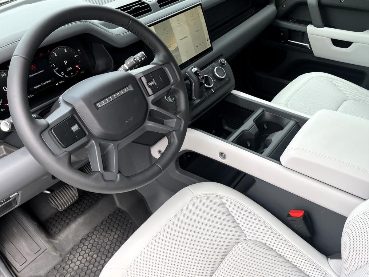 Land Rover Defender SUV 3,0 l 183 kw